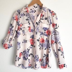 Candie’s floral button down blouse NWT